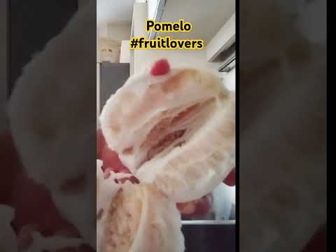 Do you like Pomelo #fruitlovers #fruits #sweets #healtyfruit #satisfying #trending #viral #shorts