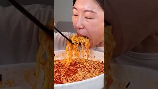 MUKBANGER SLURPING ON BIGGEST BOWL OF NOODLES #mukbang #bigbitesmukbanger #eatingasmr #food