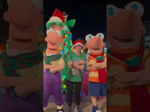 Phineas and Ferb at Jollywood Nights #phineasandferb #hollywoodstudios #disneychristmas