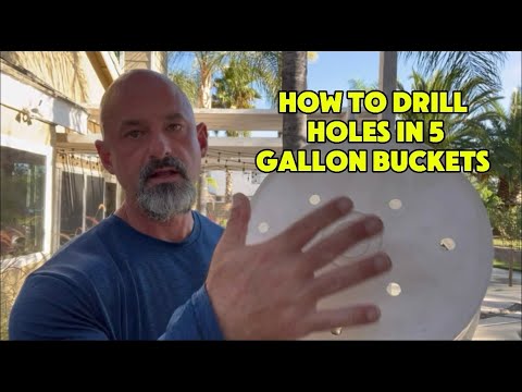 The perfect pattern of drilling holes in 5 gallon buckets to grow your food!￼