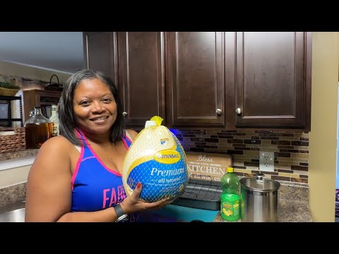 How To Cook Your Thanksgiving Turkey Step By Step Part 1🦃