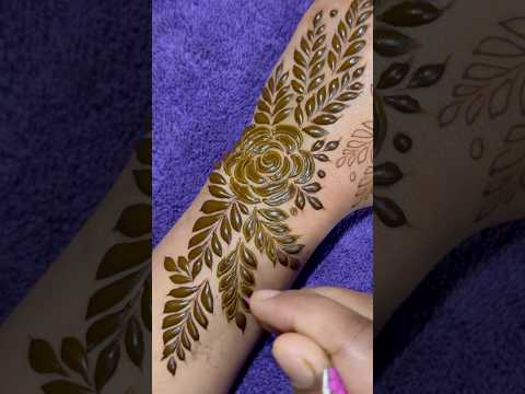 #shorts beautiful bold mehndi design