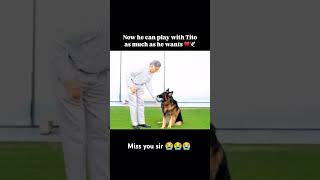 Sir Ratan Tata was playing with his dogs #sirratantata #ratantata #ratantatacompany #tatagroup #tata