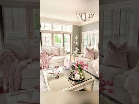 Living room with pink accents Decor !!