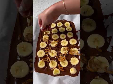 favorite chocolate bark😍🍫🍌🥜 #christmas #dessert