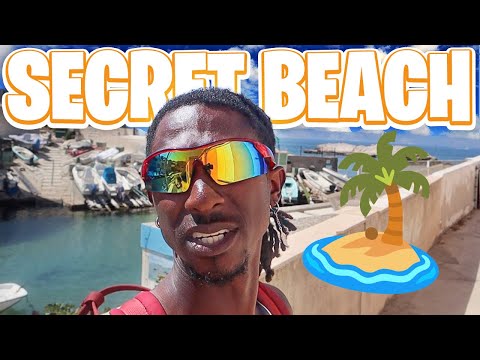 We went to a secret beach!