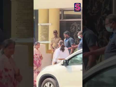 Watch : Ibrahim and Sara Rush to Saif Ali Khan's Side After Stabbing Incident! | News18Urdu