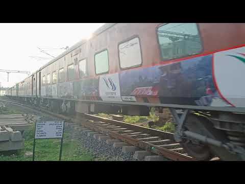 WAP-7 ON ANGRY MODE 02172 HARIDWAR - LOKMANYA TILAK TERMINUS AC SUPERFAST SPECIAL AT 130 KMPH