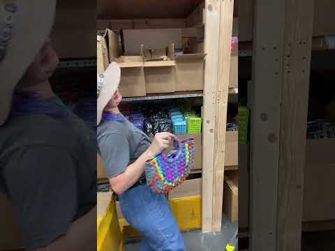 #fidgets @sierra_zagarri came to the warehouse to fidget hunt & check it out!! I