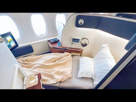 Qantas A380 First Class from Sydney to Singapore | Full Flight Experience & Lounge