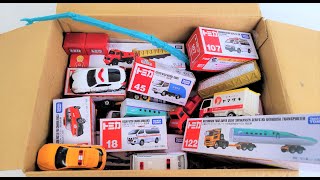 【トミカ】はたらくくるま ミニカーを箱に楽しく収納する｜ Enjoy storing Tomica minicars in boxes.