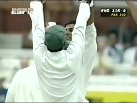 Waqar Younis vs Graeme hick in Test Cricket