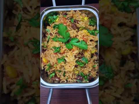 Mexican Rice | Quick Rice Recipe | मेक्सिकन राइस | How to make Mexican Rice at home #shorts #rice