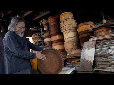 The process of making a drum by a real master. Amazing Korean traditional musical instrument maker