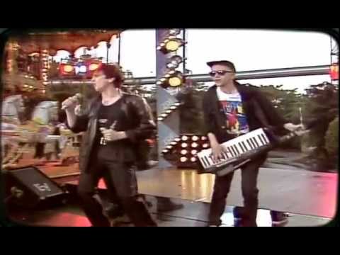 Les McKeown - She's a Lady 1988