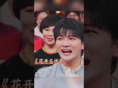 深深春晚考古获全场抢答！沙溢老师在线吃醋：“咋没人给我背书呢”🤣#开门迎春晚 | CCTV春晚