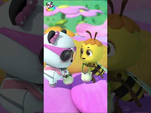 Super Rescue Team Kiki and Miumiu Help Honeybees #shorts