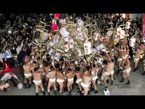 夜空に破ける「提灯練り」、男衆の熱気激しく　姫路・魚吹八幡の秋祭り宵宮