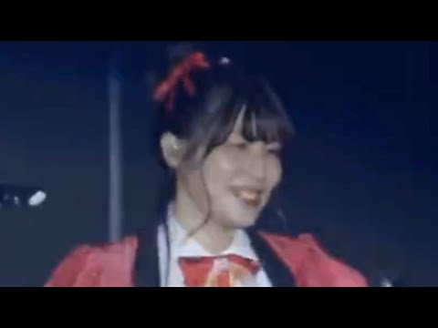 Rika Kinugawa forgets to sing her part at Live