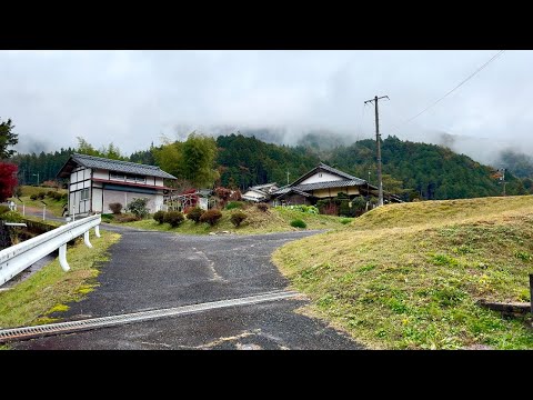 Japan 4K Walking Tour - Beautiful Japanese Countryside Village Gifu & Immersive Sound [4K HD/60fps]