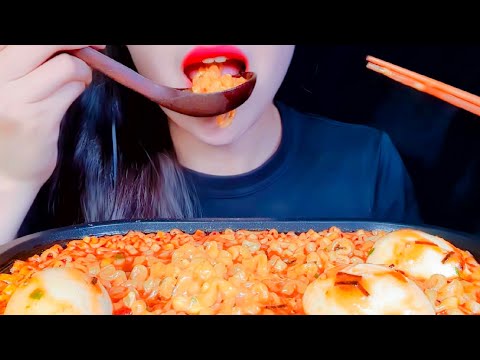 ASMR| Soupy Fire Noodles Eating Vlog| Mukbang 수프 불 국수 먹기  @CaptainQASMR