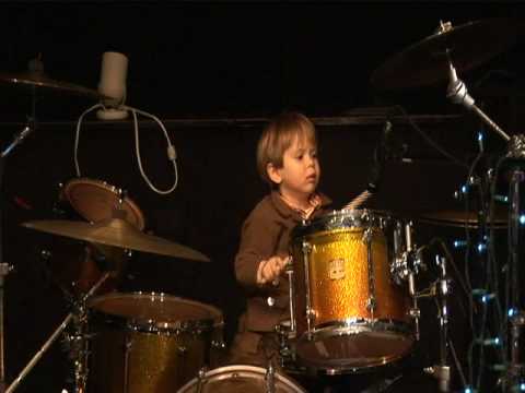 William Muller explores the drum set