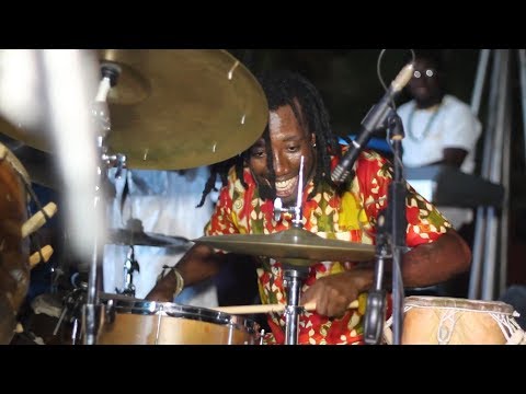 Paa Kow - Fakye Me (Live at +233 Jazz)