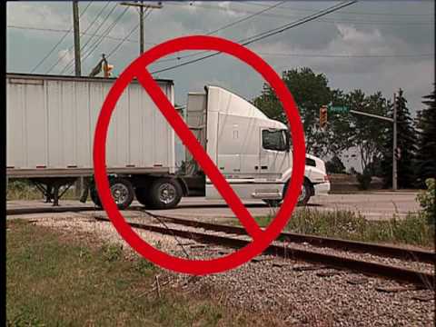 Truck Driver railway safety French