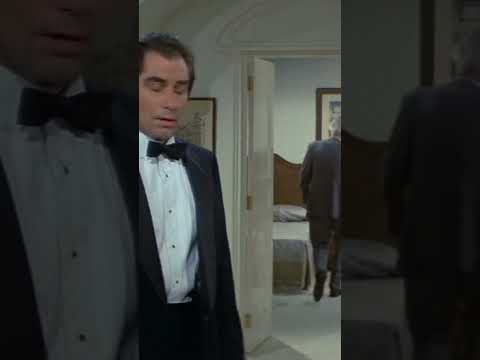 LICENCE TO KILL | Bond and Q Are Roommates