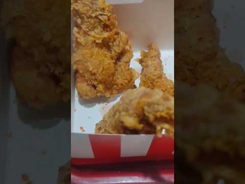 KFC 🔥 Unlimited Bucket ❤️ #friedchicken #kfc #food #kfcchicken #zingerburger #trending #shorts