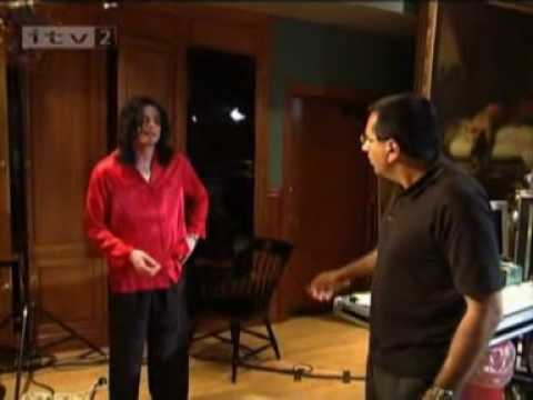 Michael Jackson Teaching Moon Walk