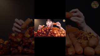 BOKI big bites Spicy Chicken ASMR #shorts #short #asmr #mukbang #Spicy #chicken #eatwithboki