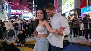 Busking in Hongdae (Seoul) Bachata freestyle (Manuel Turizo - La Bachata)