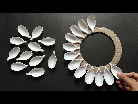 DIY Plastic Spoons Craft / Beautiful Wall Hanging Craft Using Plastic Spoons /  plastic spoons craft