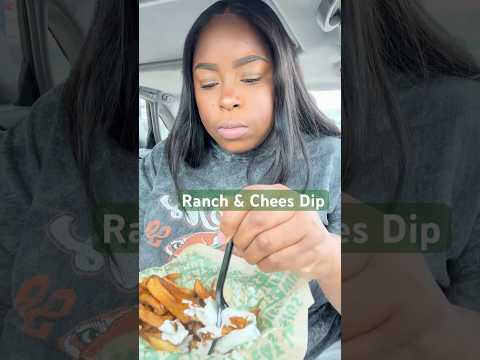 Finally tried the chesse dip it was yummy!! #wingstop #wings #wingstopmukbang