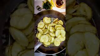 #viral #shorts #shortvideo #rasoi #asmr #bananawafers #asmrcommunity #wafers #chips #snacks #banana