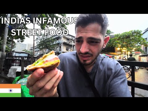 Foreigner Tries Indian Street Food in Mumbai 🇮🇳