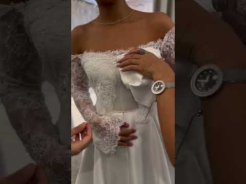 Wedding dress #wedding #dubai #dubaiweddingplanner #christmas #2025 #viralvideo #trendmusic