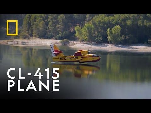 Design Features of the CL-415 Plane | Colossal Machines | National Geographic UK