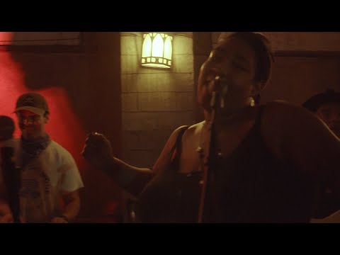 VÂN SCOTT - Truce feat. Astyn Turr (Live at Adults Only)