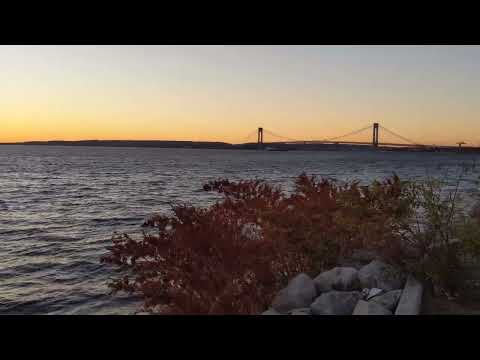 Enjoy Beautiful Sunset at Waterfront Park at BJ's Wholesale Center-Brooklyn NY欣赏美丽日落-BJ商场海滨公园-纽约布鲁克林