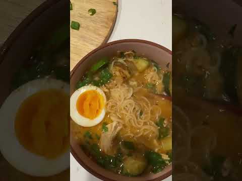 Introvert Diaries: the best at home ramen recipe for a cozy night in