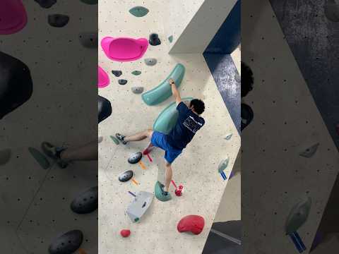 Big pinches— boulder problem