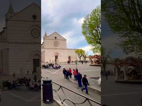 Piazza Santa Chiara Assisi Italia 🇮🇹 #youtubeshorts #remix #shorts #short #assisi #italia #italy