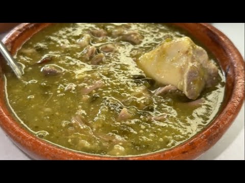 Mole de huesos ( primera vez que lo pruebo) y barbacoa de borrego cerca de Texcoco