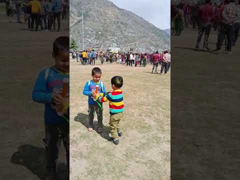 kids playing holi