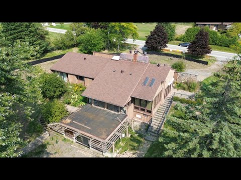 Exploring a Lottery Winner’s ABANDONED $7,500,000 1973 Dream Countryside Estate | ABSOLUTELY AMAZING