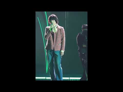 [Fancam] Wang Yibo Hunan TV New Year Gala "I am not here" 王一博湖南卫视跨年晚会《我在》直拍