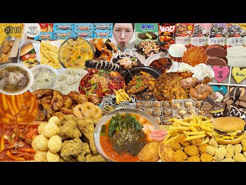 먹방VLOG)크랑이치킨+쫀득볼+떡볶이 허니콤보+국물닭발 박여사냉면+봄나리빵 두바이초콜릿파티 치즈버거 크리스피크림도넛탕후루 초콜릿냉장고 김부각 약과공장투어 서울출장❤️ MUKBANG