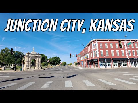 Junction City, Kansas! Drive with me through a Kansas town!